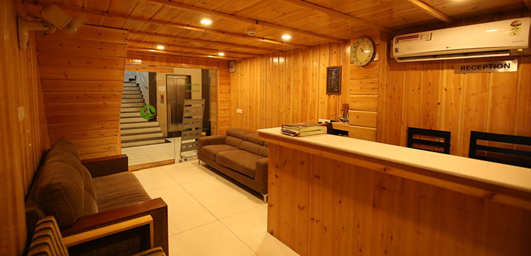 frunt_marina_manor